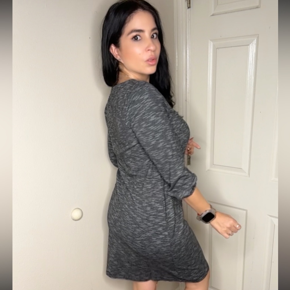 Like new- Tabolts long sleeve dress
